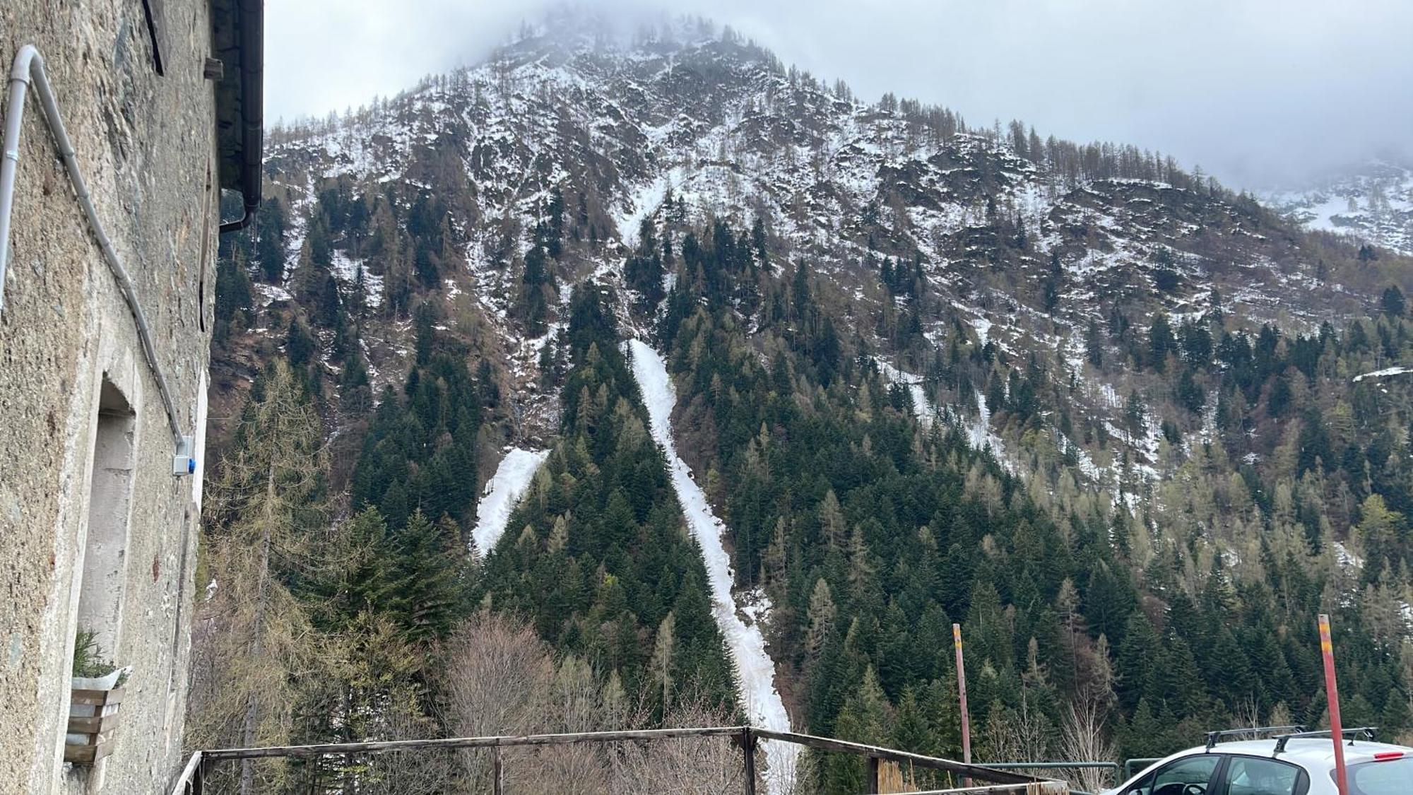 Laghi Di Como Appartamento Di Licinia E Mario Asso Luaran gambar